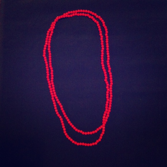 Plastic small beaded necklace