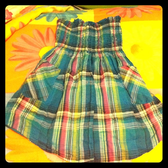 traded! Adorable strapless top!