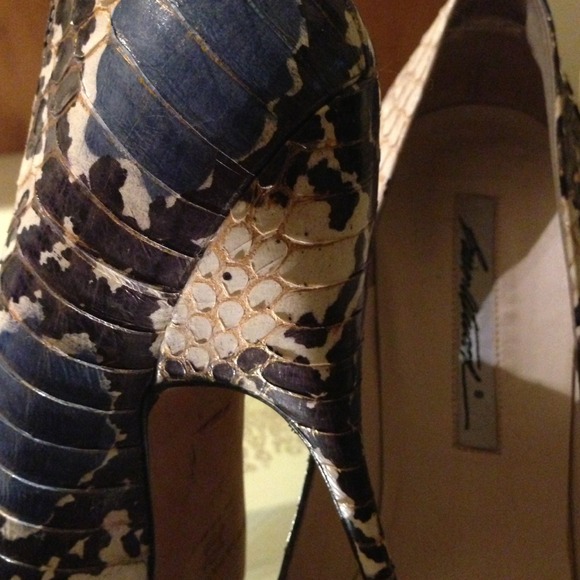 Sneak skin Brian Atwood heels - Picture 2 of 4