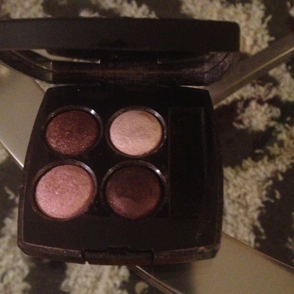 Chanel eye shadow palette used only a few times