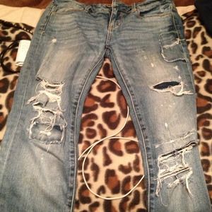 American eagle stylish ripped pants