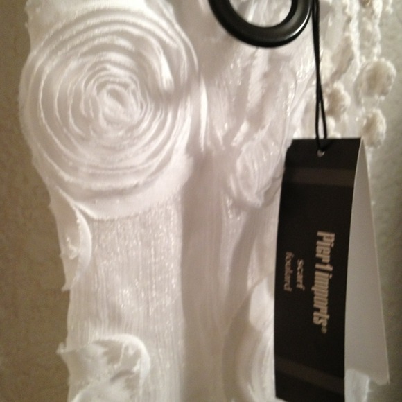 ✋SOLD IN BUNDLE - Picture 4 of 4