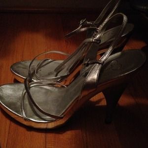 jessica Simpson silver heels