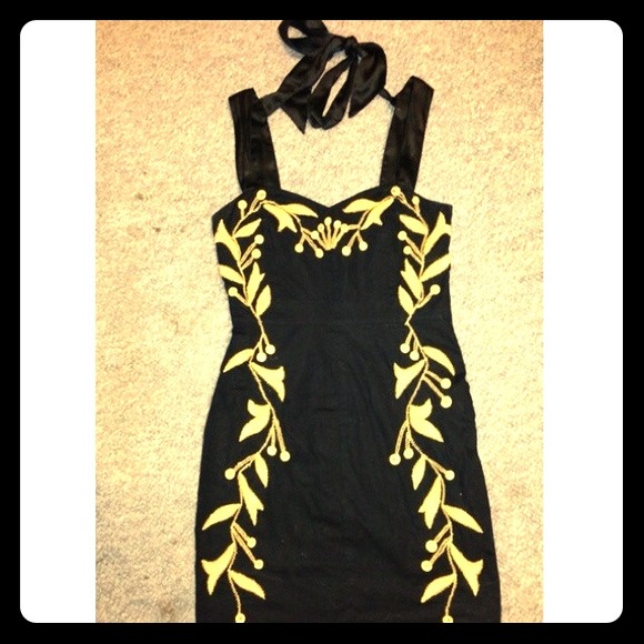 Free People Dresses & Skirts - REDUCED Free People Black Gold Leaf Motif Dress