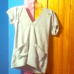 Short sleeved hoddie