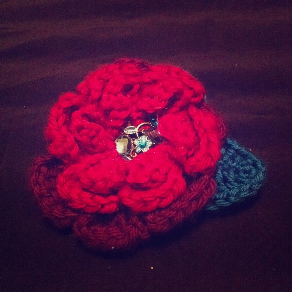 Crochet pin and/or hair clip