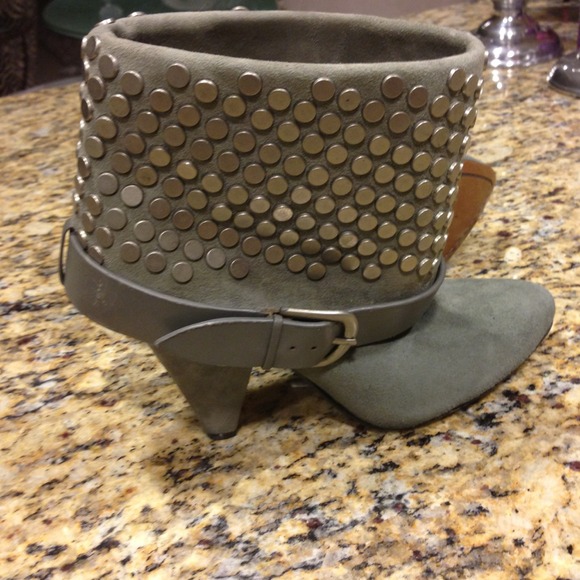 Grey booties - Picture 2 of 4