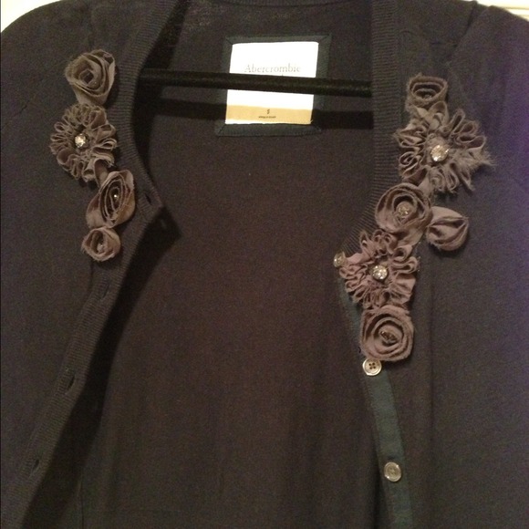 A&F Sweater - Picture 2 of 2