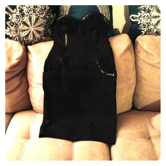 Guess Dresses & Skirts - Marciano black strapless dress