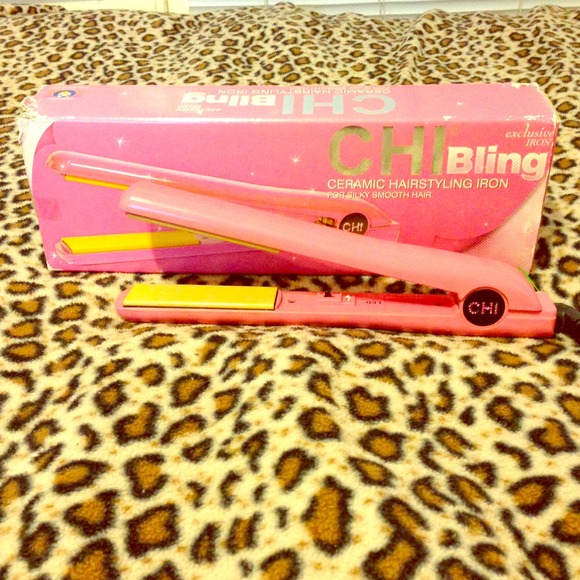 💢TRADED 💢 with @kellyeandjosh Pink Chi Bling💎