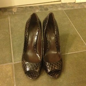 Enzo peep toe gator heels