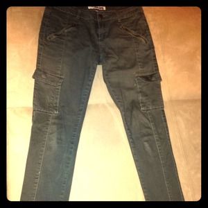 Green cargo skinny pants