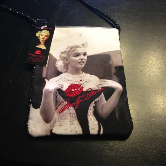 Marilyn Monroe cross body purse