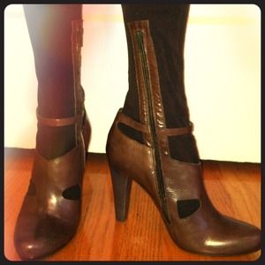 Beautiful brown leather knee high boots