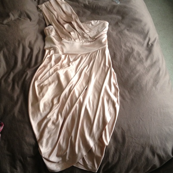 NWOT! Never worn Bebe one shoulder dress! - Picture 1 of 4