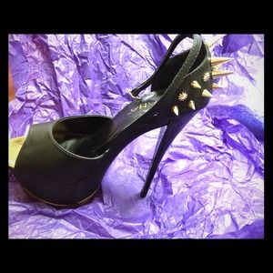 Sexy spiked open toe heels