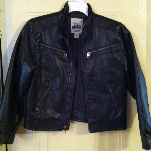 Reserved🎮🎶Boys faux leather jacket🎶🎮