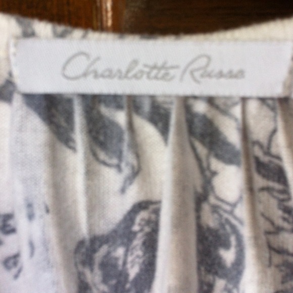 Flowy grey and white dress top - Picture 3 of 4