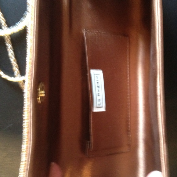 Clutch - Picture 2 of 2