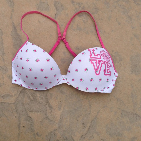 **SOLD**Victoria's Secret PINK "love" bra padded!!