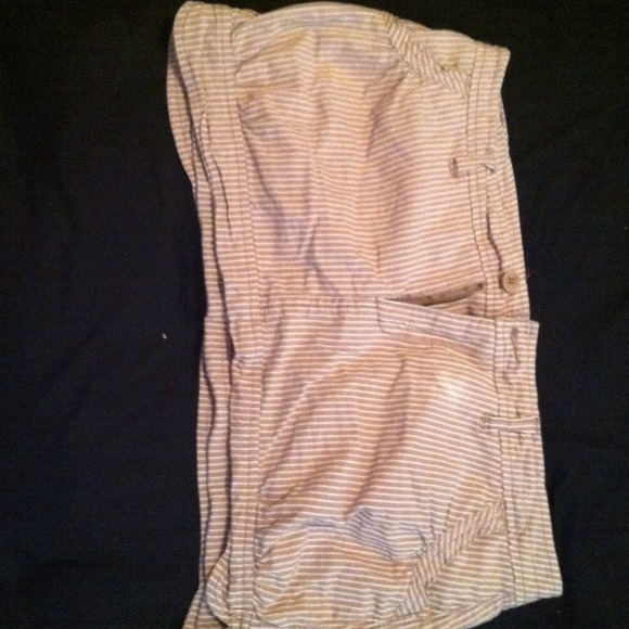 Hollister mini skirt, lace cami, jeans