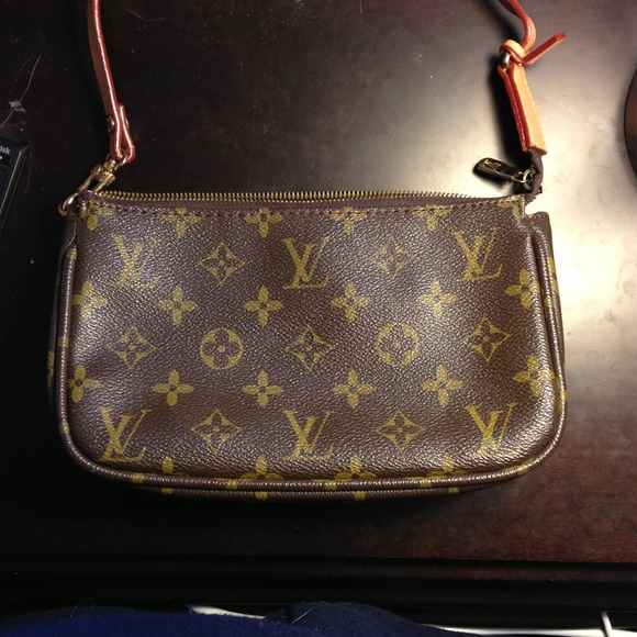 Lv inspired small purse - just reduced!