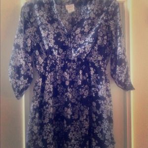 Reserved: Flowy Maternity top