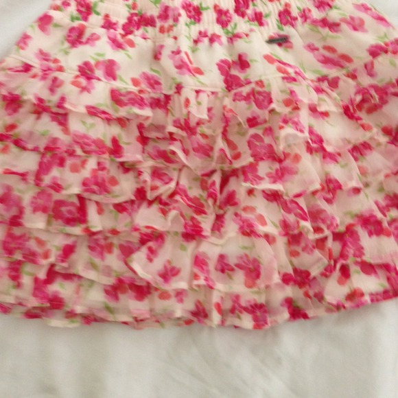 Beige Skirt with Pink flowers - Picture 3 of 3