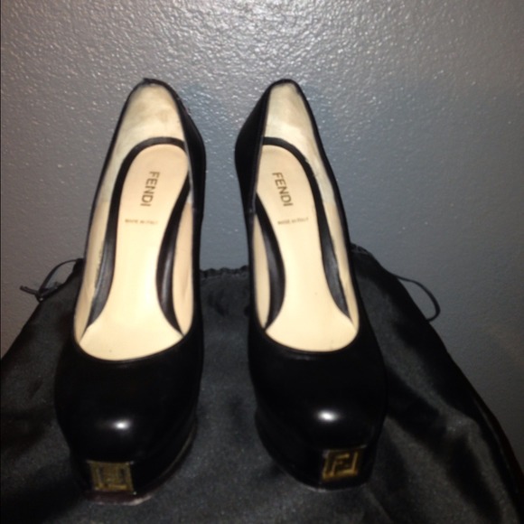 😍Authentic Fendi Fendista Pumps😍 - Picture 3 of 4
