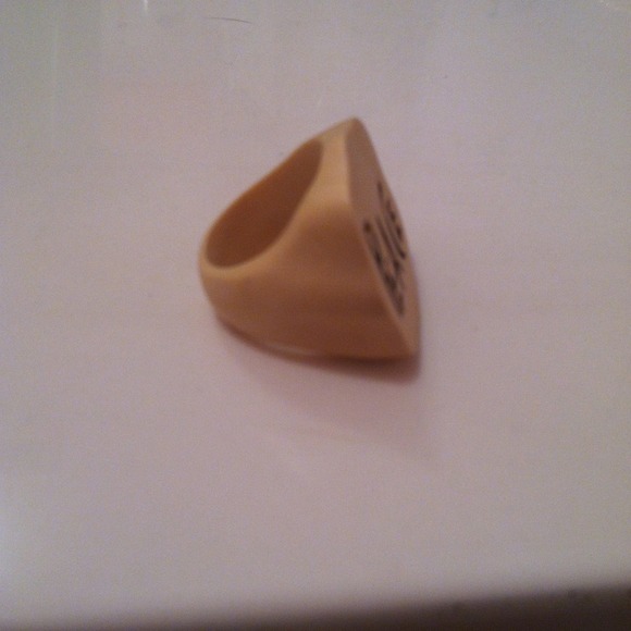Peace ring - Picture 2 of 4
