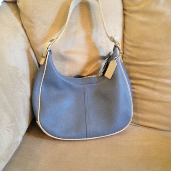 Authentic Coach handbag!🌺💖🌺