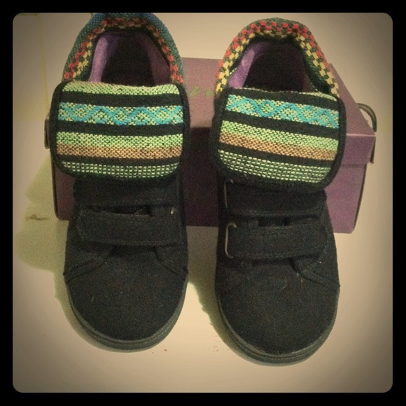 ✖ SOLD ✖Blowfish Horton Velcro Bootie