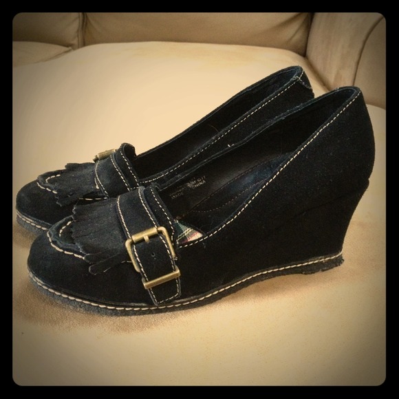Johnston & Murphy size 7 1/2 black suede wedge