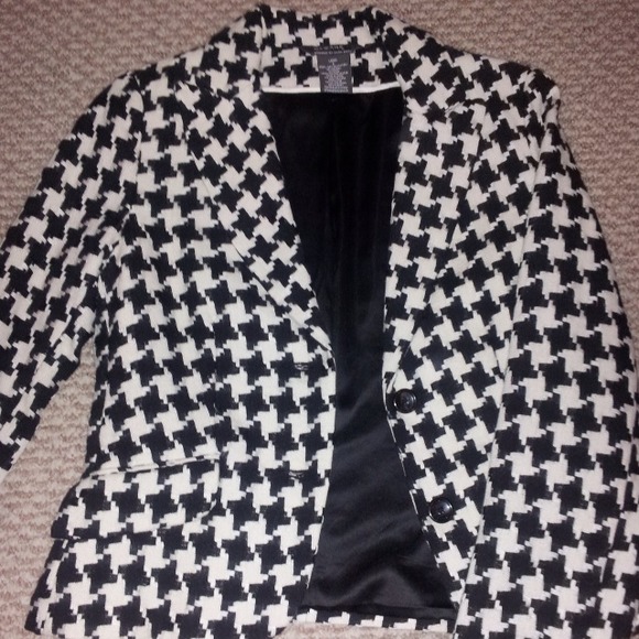 Black & white suit jacket
