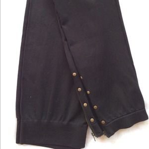 Poof M/L Black Leggins w/Gold Ankle Zip and Studs⚡