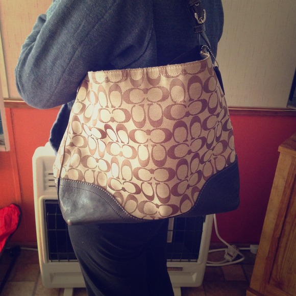 ❌SOLD~Authentic coach purse❌
