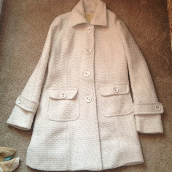 Wet seal white peat coat