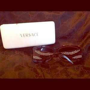 💥TRADED💥 Versace Sunglasses with Swarovski!