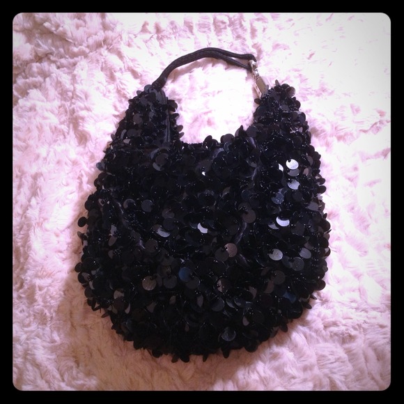 Accessories - 📛GIFTED📛 with $50 purchase!