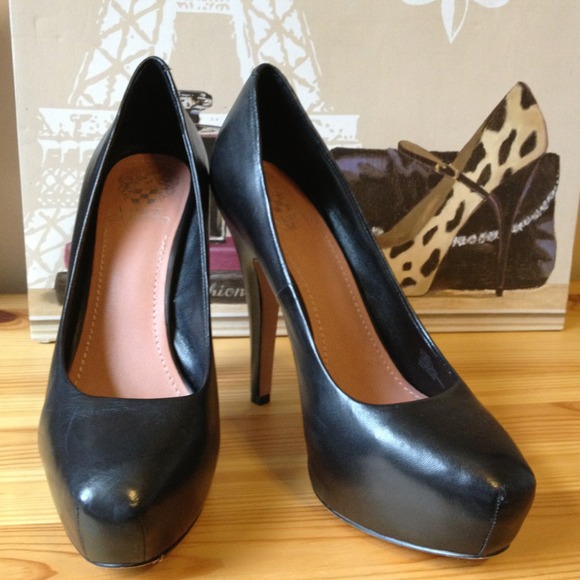 Vince Camuto Black Pumps!!! Size 7.5