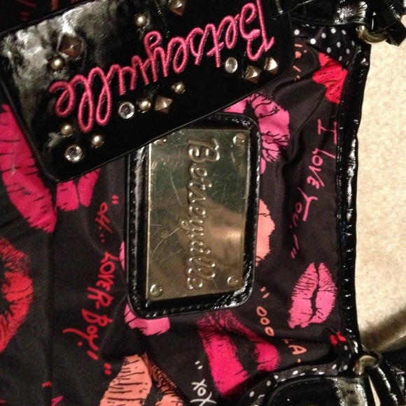 Betsyville bag by Betsey Johnson - Picture 2 of 3