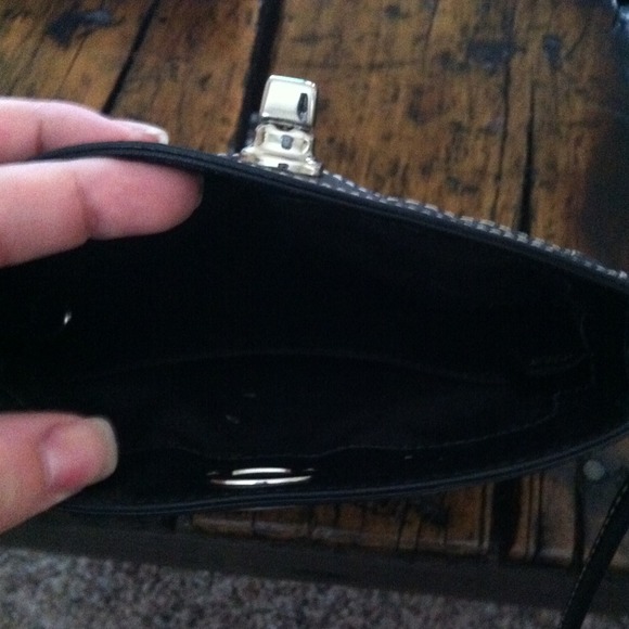 *2x Reduced*Authentic COACH wristlet - - Picture 3 of 3