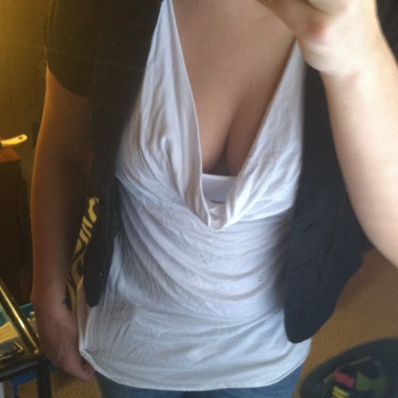 Drop neck tank