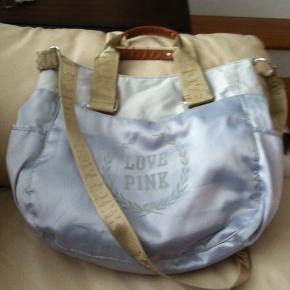 🎀REDUCED*** Victoria Secret crossbody/tote.