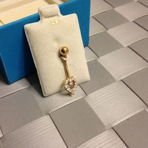 Body jewelry ( belly piercing)