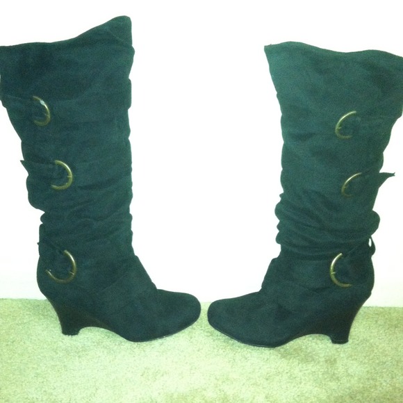 Black suede boots