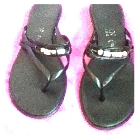 Sandal black pumps. - Picture 1 of 2
