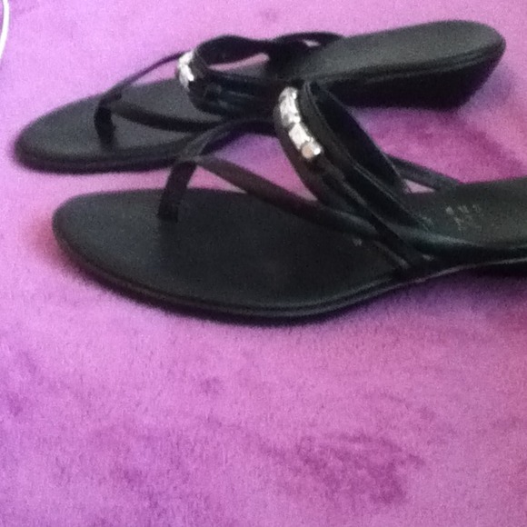 Sandal black pumps. - Picture 2 of 2
