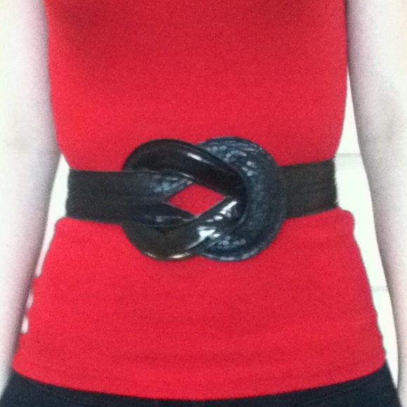 Black dress belt. - Picture 3 of 3