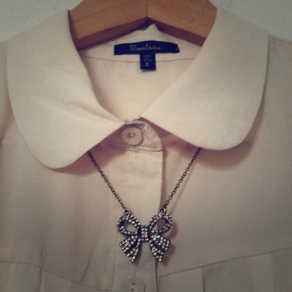 ✨Reduced✨Bow 🎀 Necklace